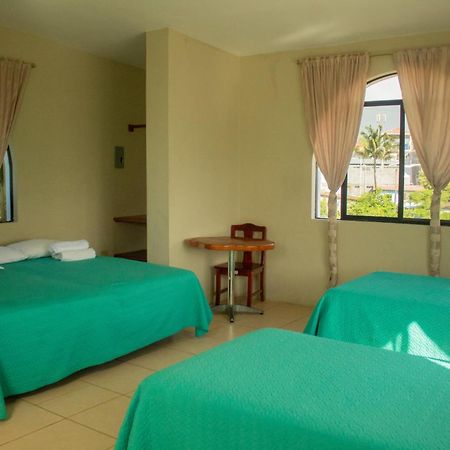 Casa De Nelly Hotel Пуерто Бакерисо Морено Екстериор снимка