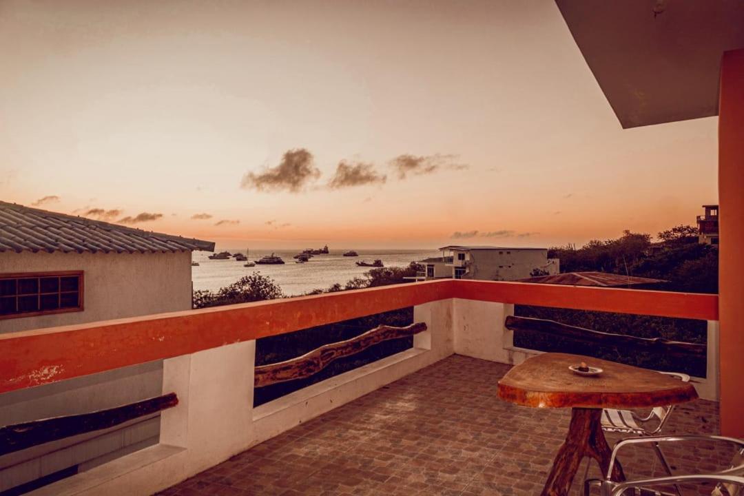Casa De Nelly Hotel Пуерто Бакерисо Морено Екстериор снимка